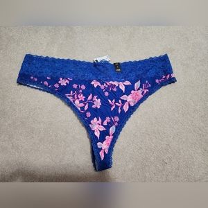 NWT Torrid Cotton Lace Waist Thong sz 4